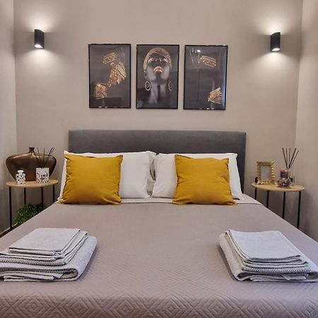 Masaniello Apartment Naples Luaran gambar
